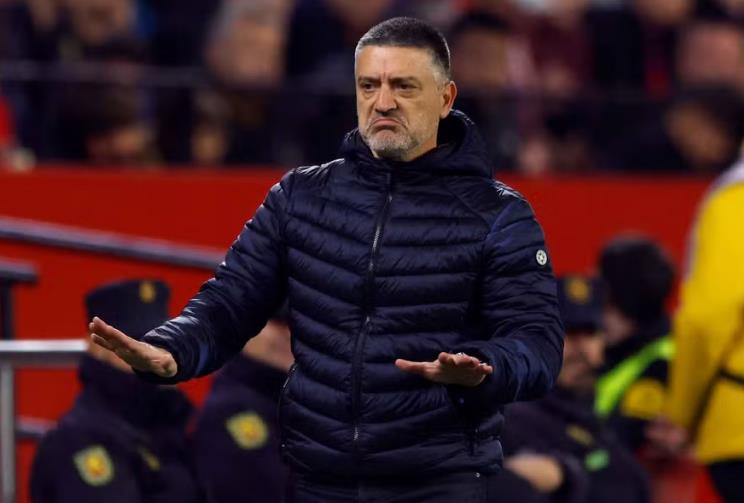 转会期塞维利亚门线救险:足总杯节点到来,更衣室稳定,资深球员宣示担当的简单介绍 转会期塞维利亚门线救险:足总杯节点到来,更衣室稳定,资深球员宣示担当的简单介绍