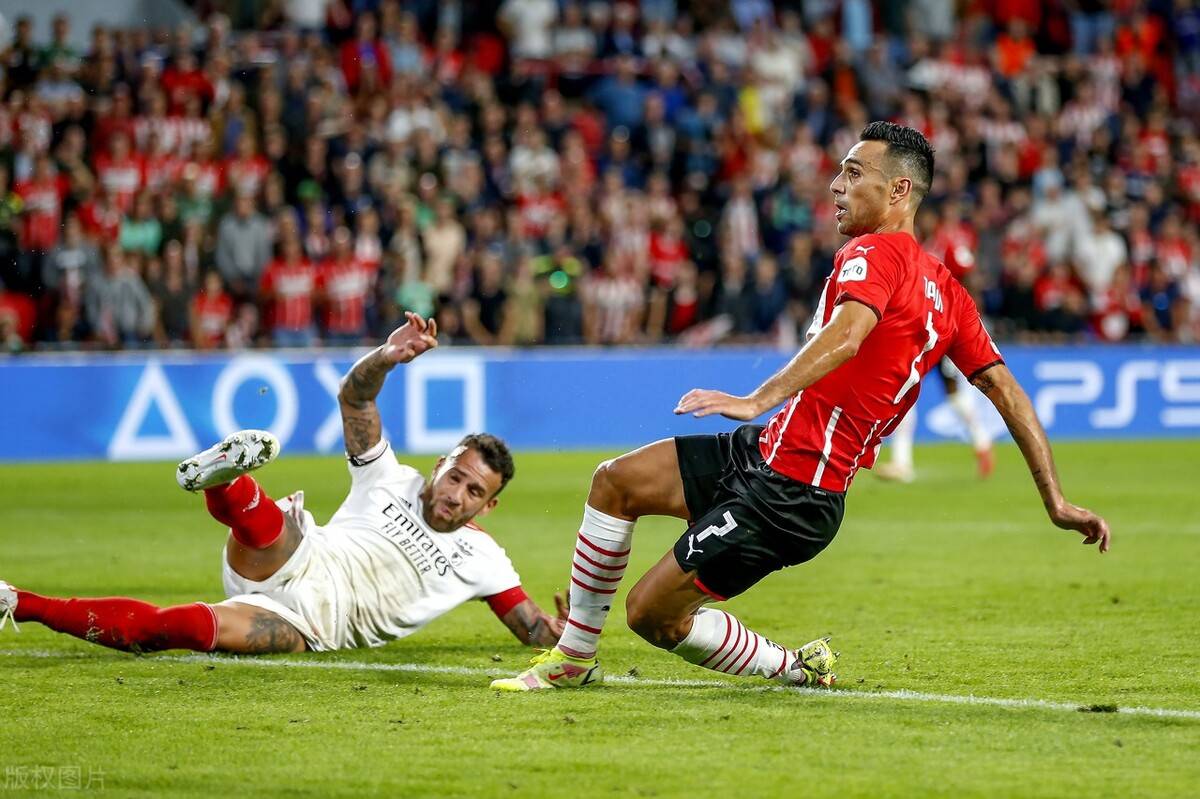 埃因霍温发布备战花絮；赛后造点机会；中超任务艰巨；轮换策略成焦点(津门虎助教埃斯特乌加盟球队)