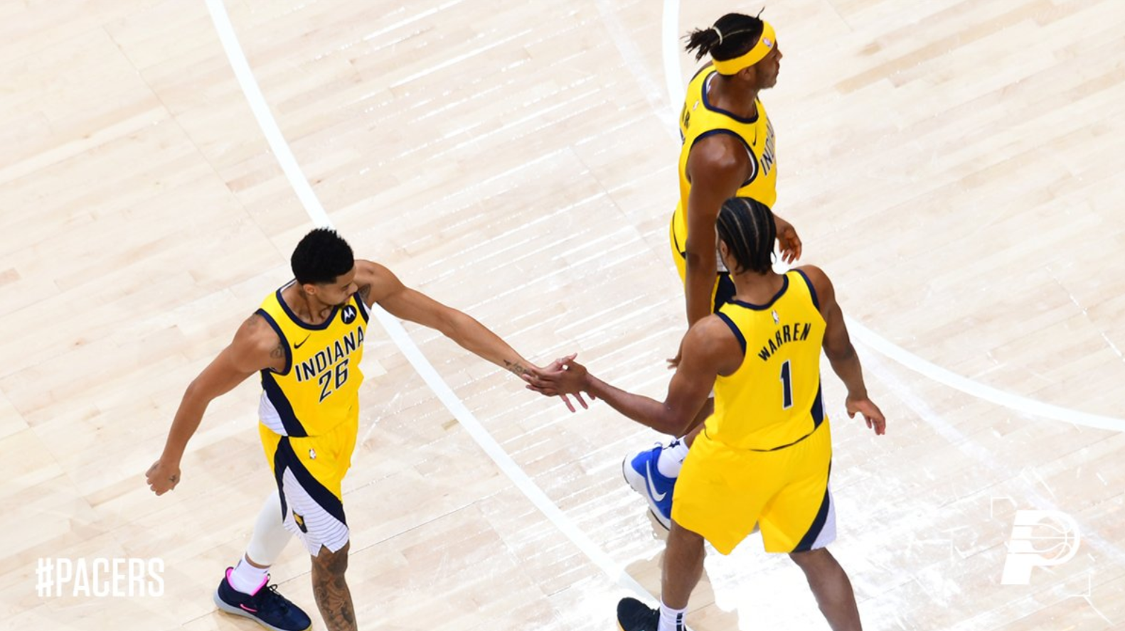 包含重磅！费德勒在加拿大队比赛中惊艳表现国际比赛日夏洛特黄蜂调整名单以备英超，阿斯顿维拉围绕意大利杯单刀错失的词条